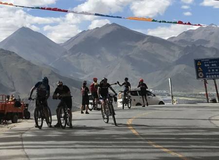 Lhasa to Kathmandu Mountain Bike Tour